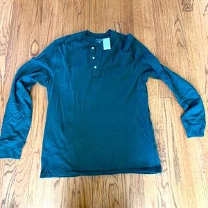 J Crew Men’s long sleeve tee-pine green NWT